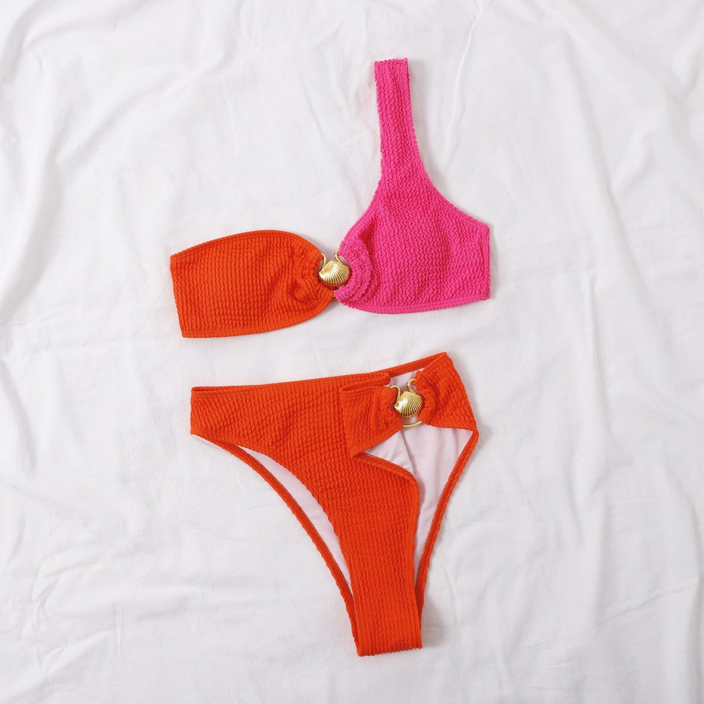 European And American Contrast Color Bikini Wave Pattern Split Swimsuit -