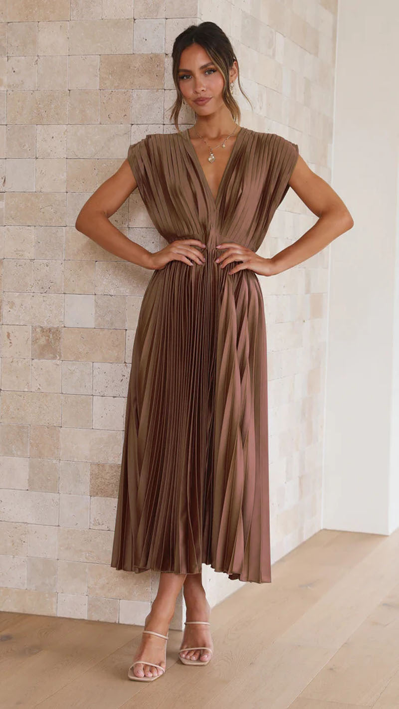 Rochie Vara Pliuri Fluide: Fermoar Decorativ & Silueta Lejeră 2025 -