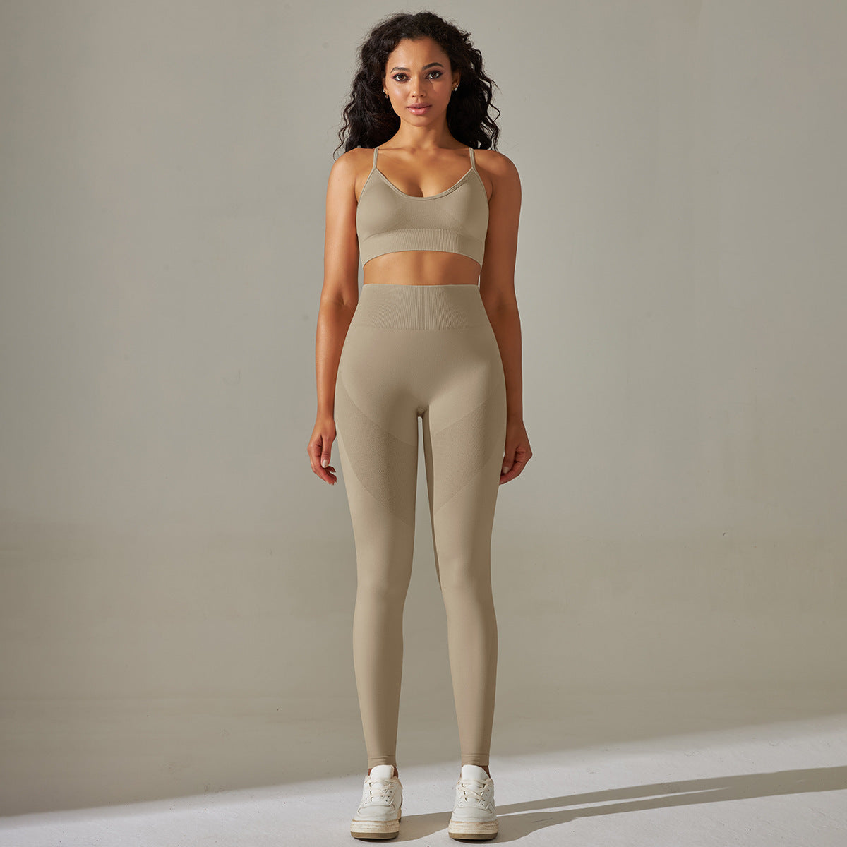 Seamless Sports Back Lifting Hip Tight Pants Yoga Clothing Set -