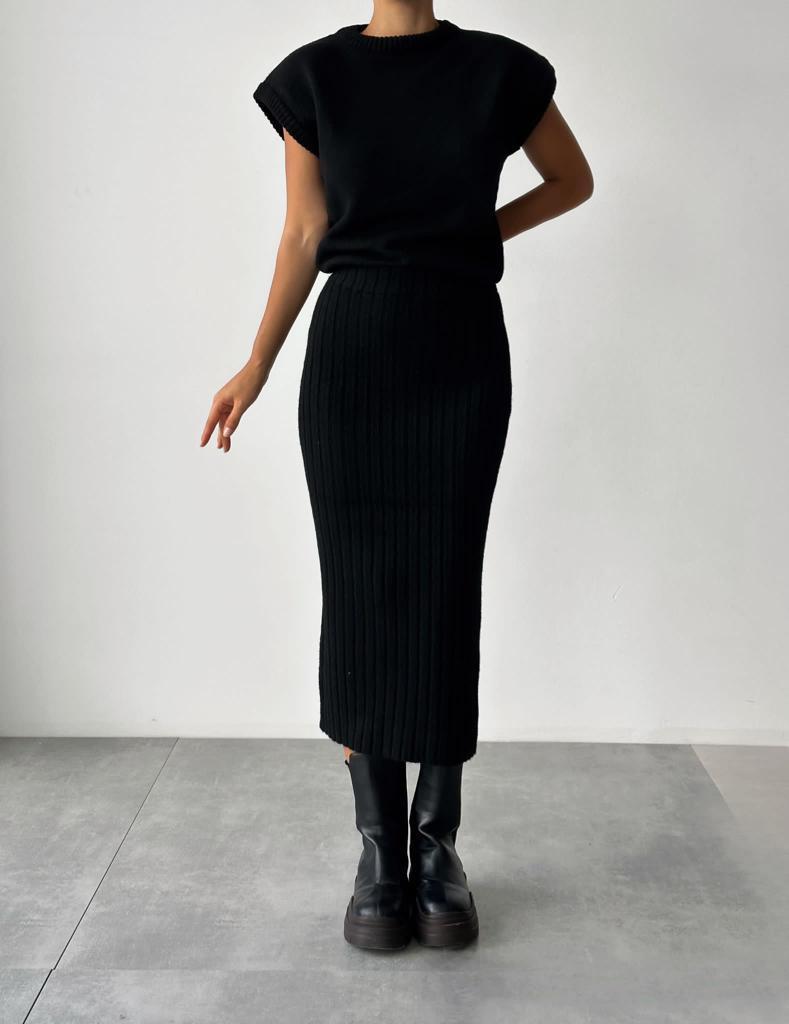 Sweater Suit Women's Sleeveless Pullover Coat Skirt -