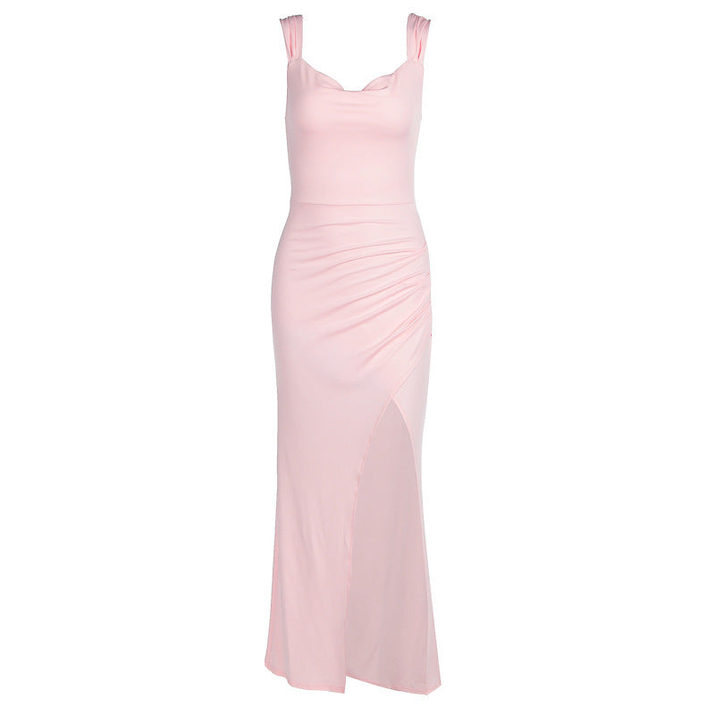 Rochie slim fără mâneci cu fentă și fundă decorativă la spate. Material ușor, croială rafinată -