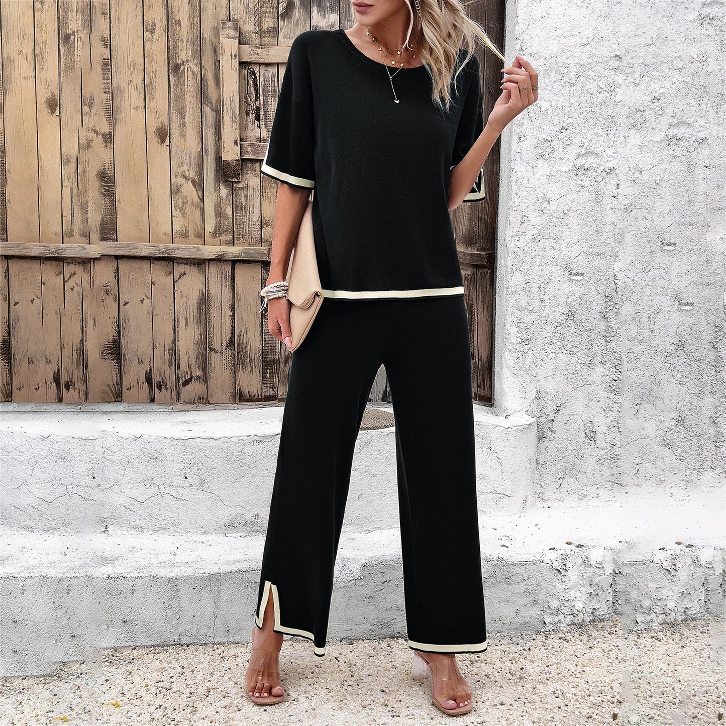 Set Feminin din 2 Piese: Tricou Fentă + Pantaloni Largi -