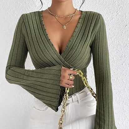 Bluză Feminină cu Dungi, Decolteu V - Slim Fit, Mânecă Lungă -
