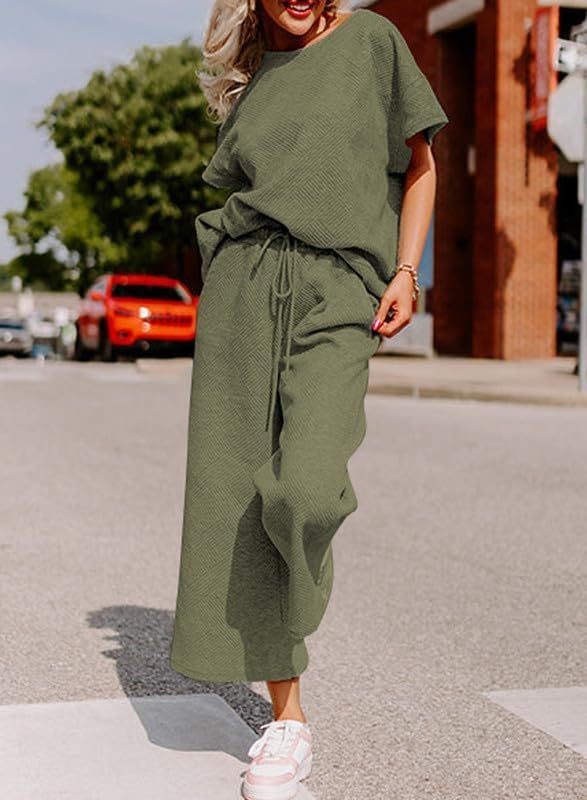 Solid Color Texture Casual Fashion Women's Wear Short-sleeved Trousers Two-piece Set -