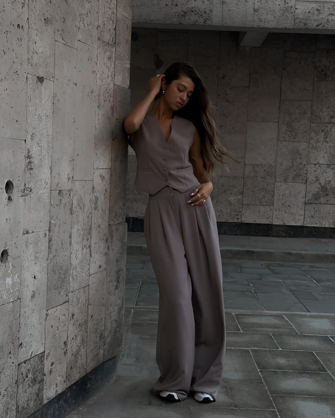 V-neck Sleeveless Waistcoat Vest Drooping Wide-leg Pants Suit -