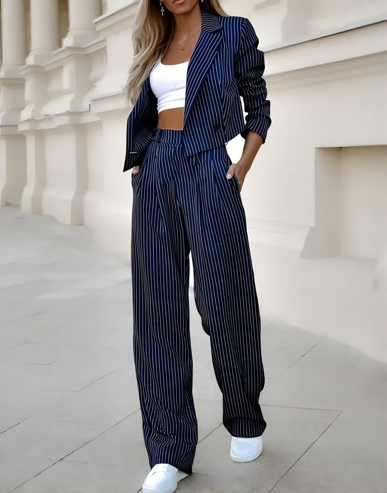 Set Primăvară Dungi: Top Cropped cu Rever și Pantaloni Drepți -