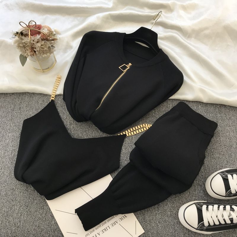 Three-piece knitted vest -