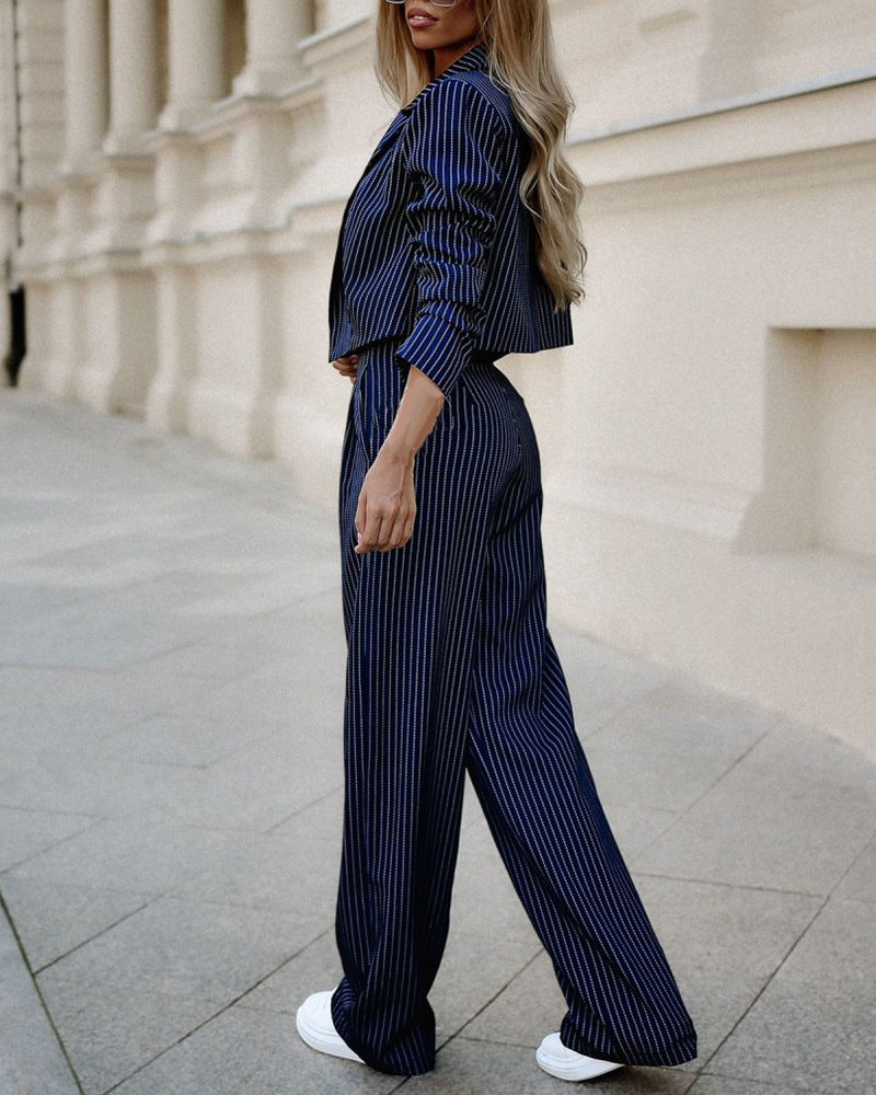 Set Primăvară Dungi: Top Cropped cu Rever și Pantaloni Drepți -