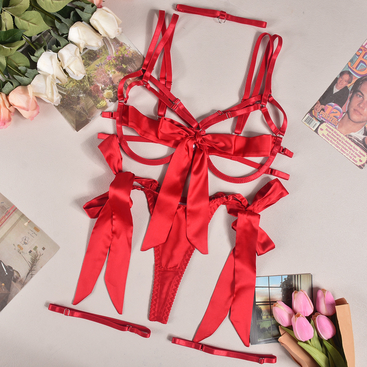 Satin Sexy Dew Leg Ring Strap Sexy Lingerie 4-piece Set -